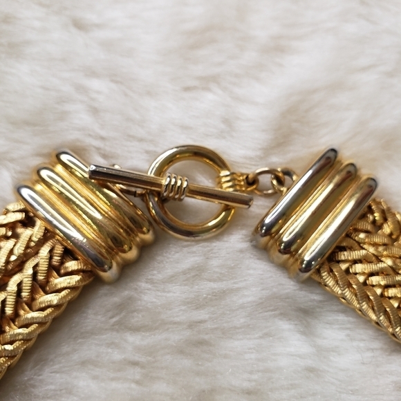 VINTAGE Goldtone Goddess Statement Snake Chain Collar Necklace - Picture 7 of 7